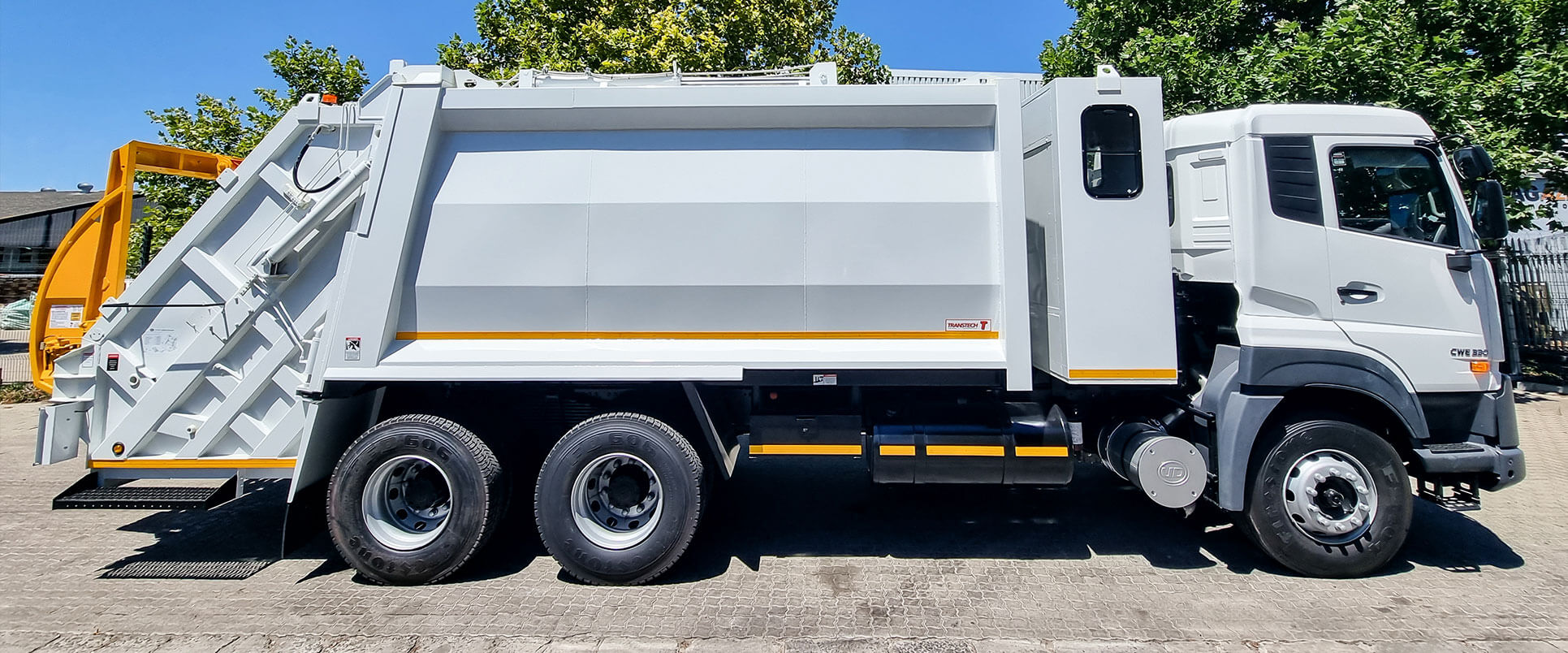 Waste Compactors / Refuse Trucks