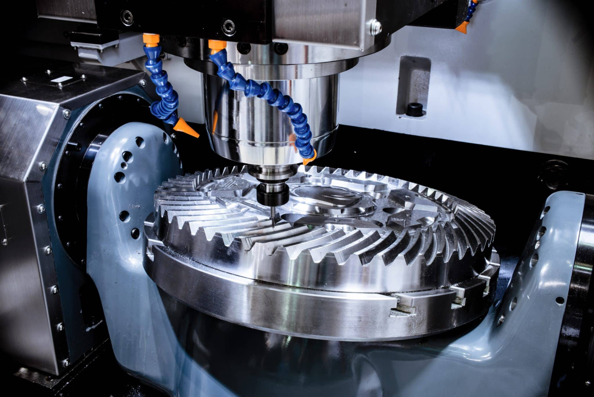 CNC Milling & Turning Machines