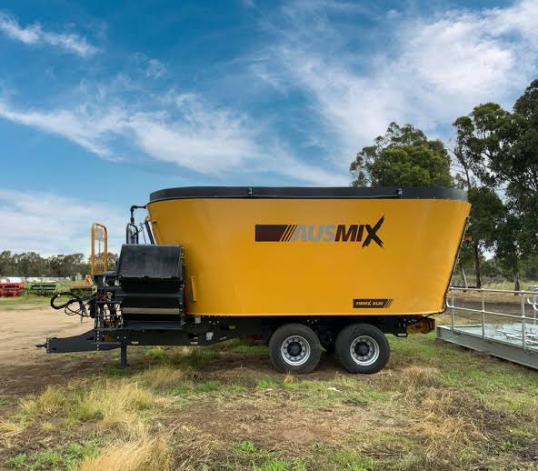 Feed Mixers & Wagons