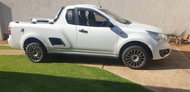 Half-ton Urban Delivery Bakkies